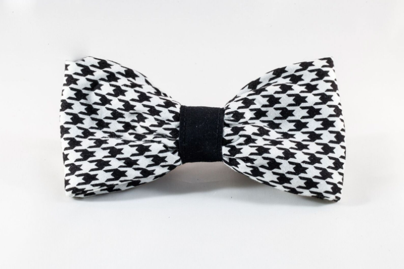 Classic Black and White Houndstooth Dog Bow Tie